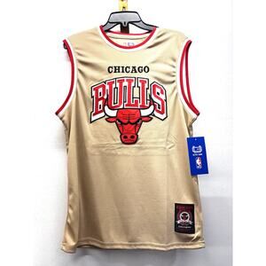 New Chicago Bulls tan basketball jersey, size Medium (M)
